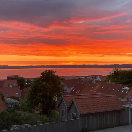 Bed & Breakfast I Centrum Af Smukke Ebeltoft