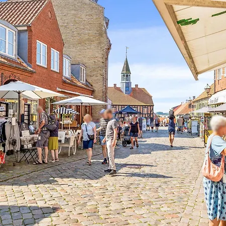 I Centrum Af Smukke Bed & Breakfast Ebeltoft